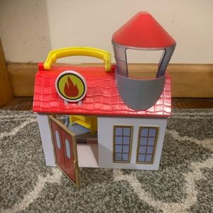 SOLD Peppa Pig’s Fire Station